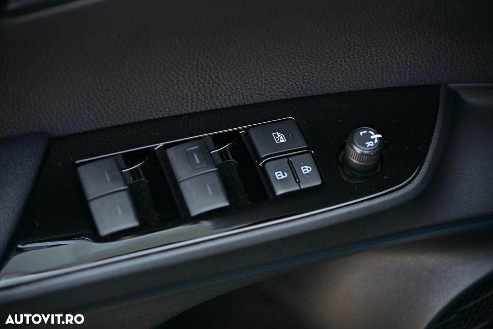 Toyota Prius - 18