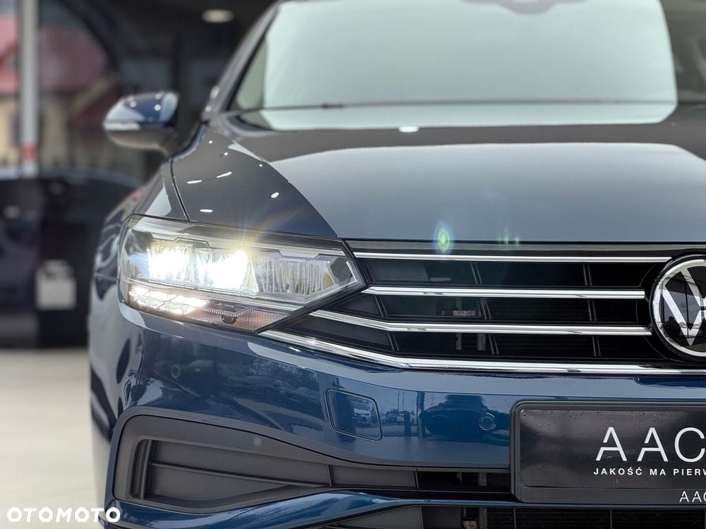 Volkswagen Passat - 40