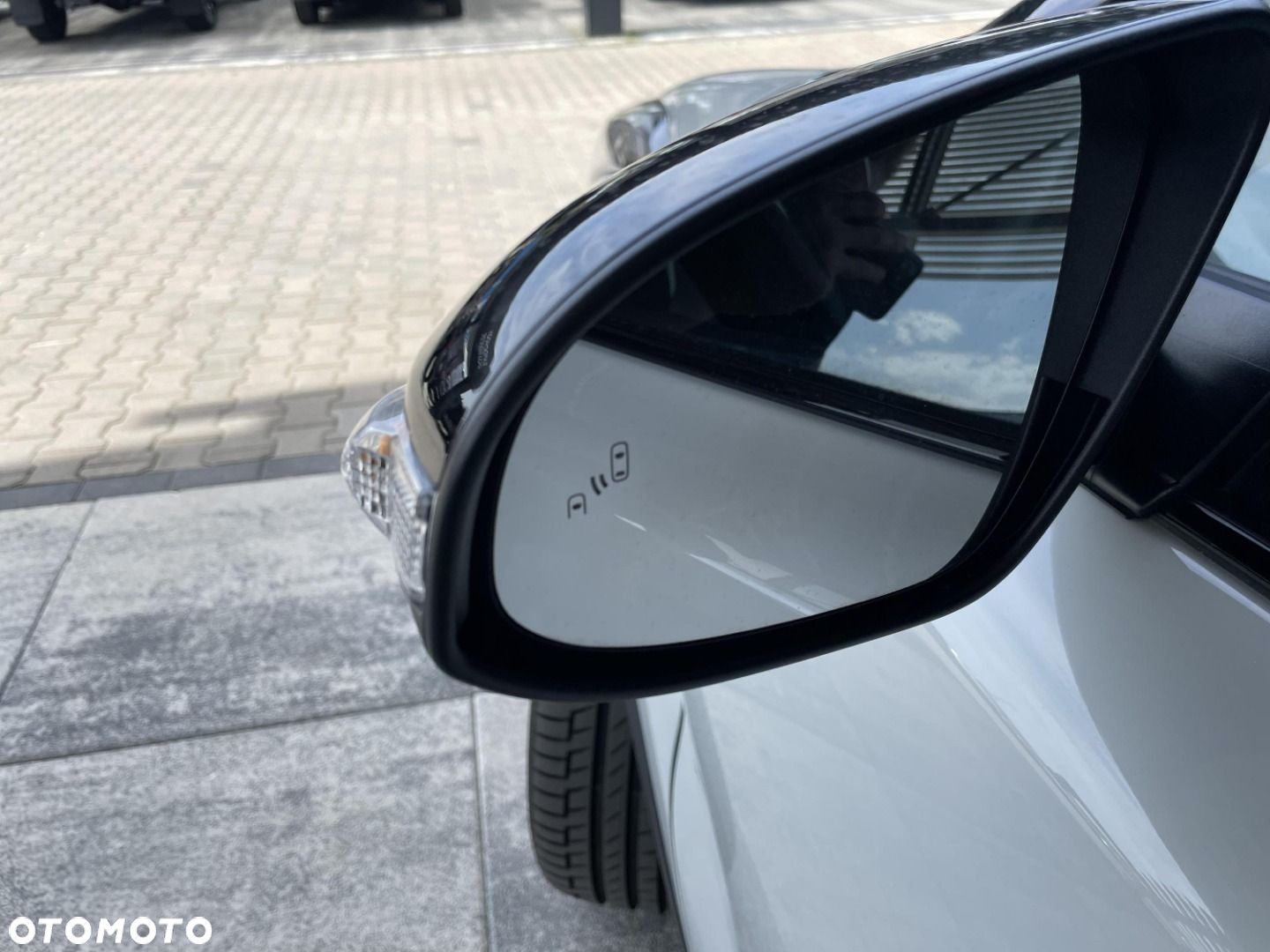 Toyota C-HR - 24