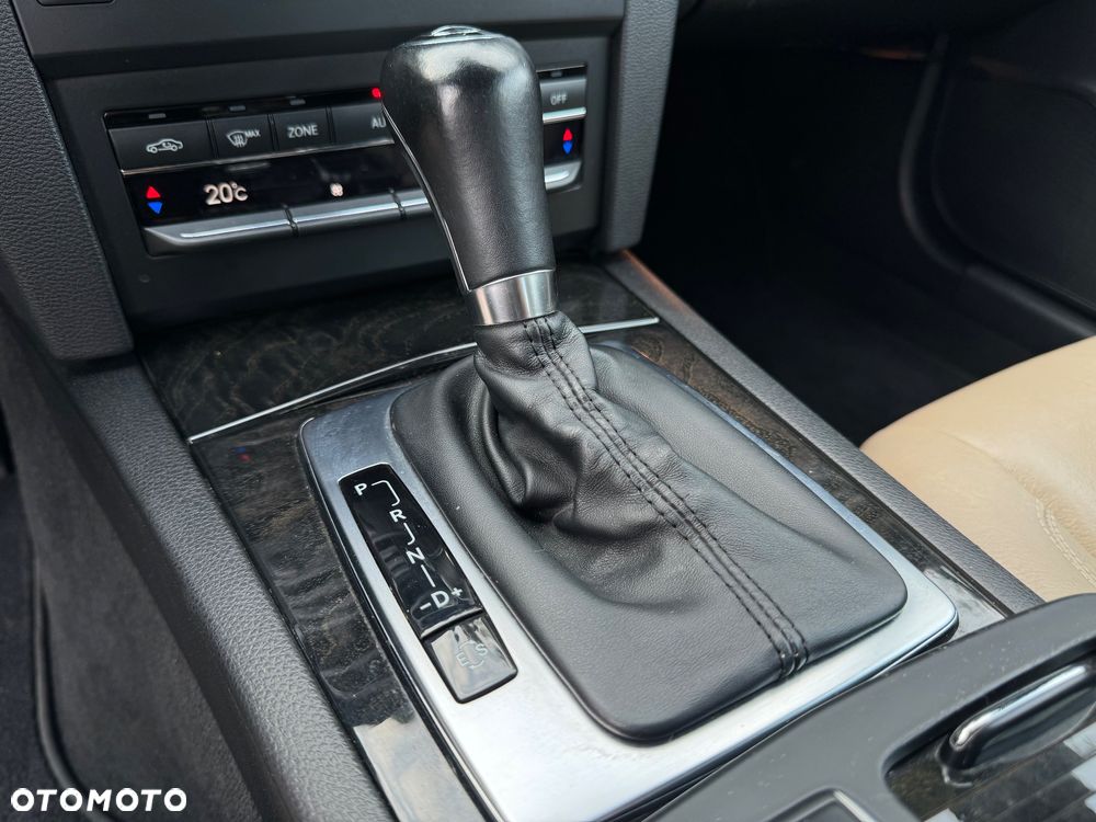 Mercedes-Benz Klasa E 250 CGI BlueEffICIENCY - 31