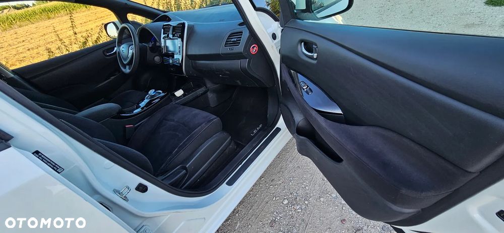 Nissan Leaf - 12