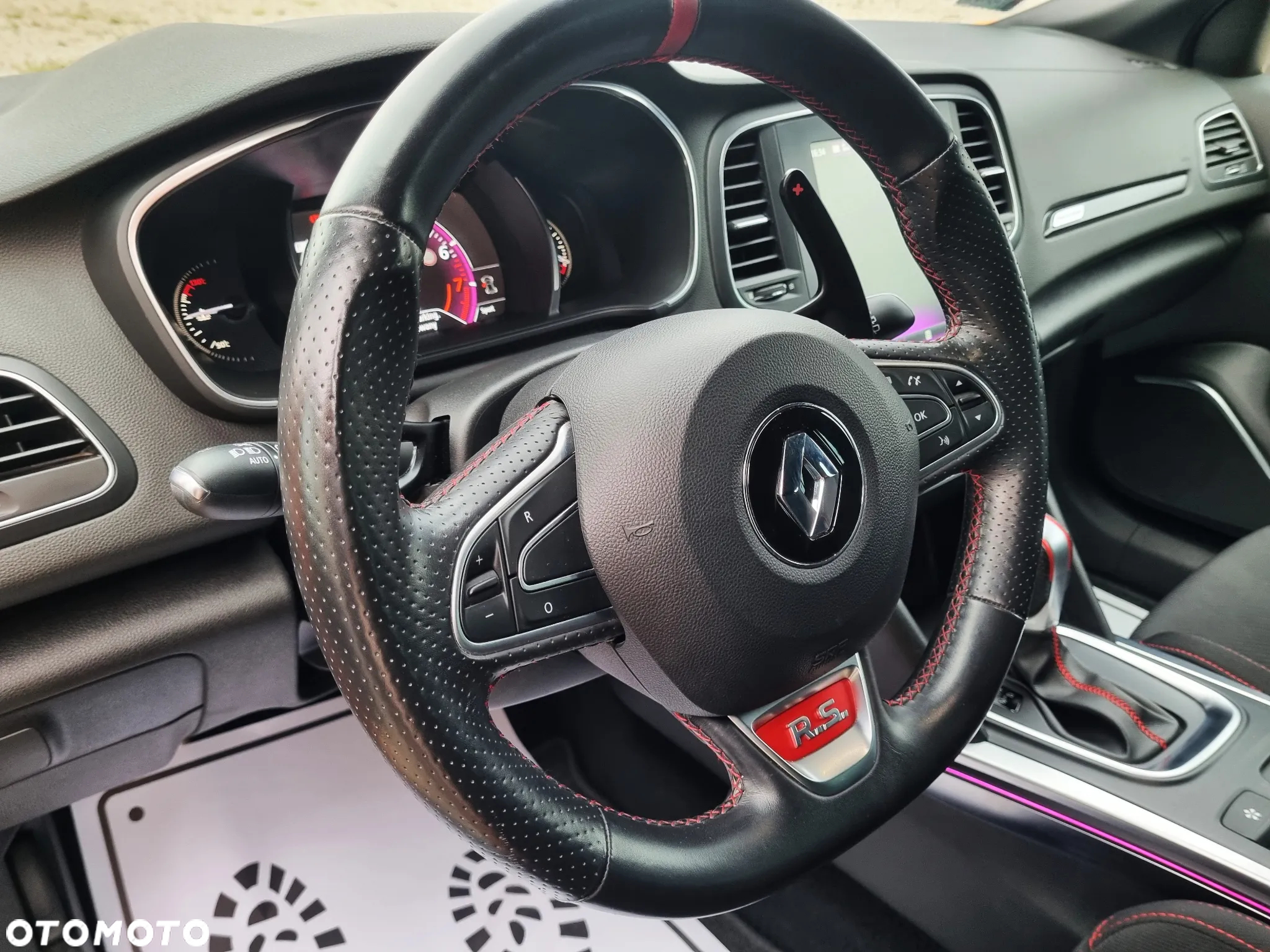 Renault Megane ENERGY TCe 280 EDC R.S - 15