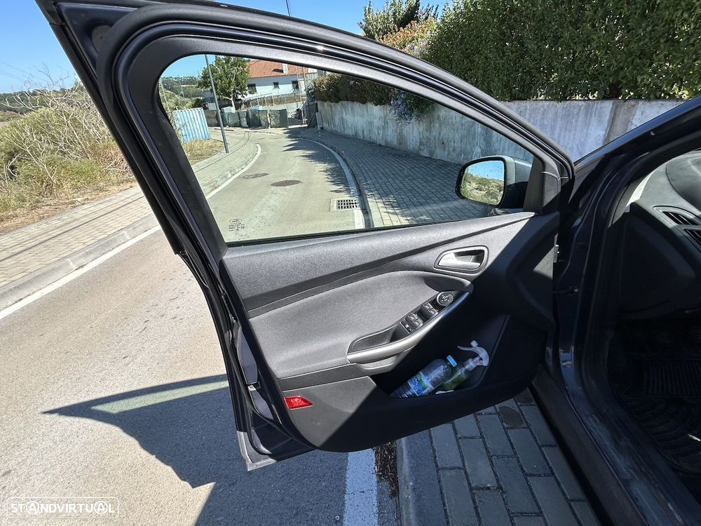 Ford Focus SW 1.6 TDCi Trend - 17