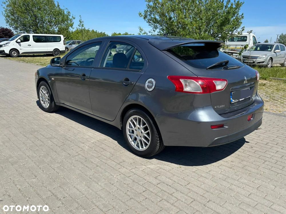Mitsubishi Lancer 1.8 DID Intense - 6