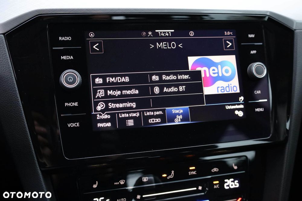 Volkswagen Passat - 16