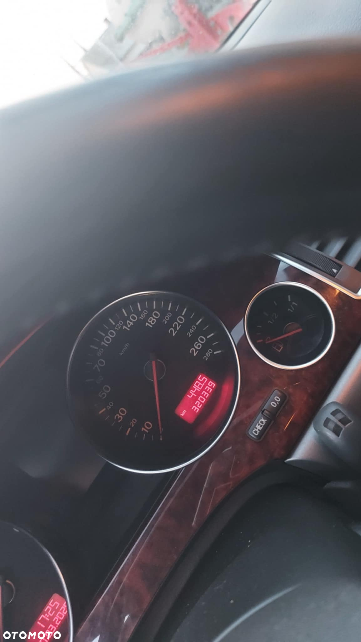 Audi A8 3.7 Quattro - 6