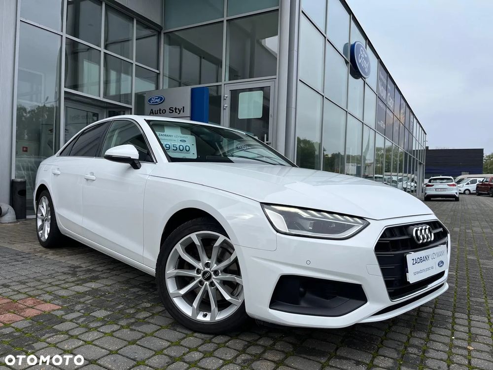 Audi A4 - 1