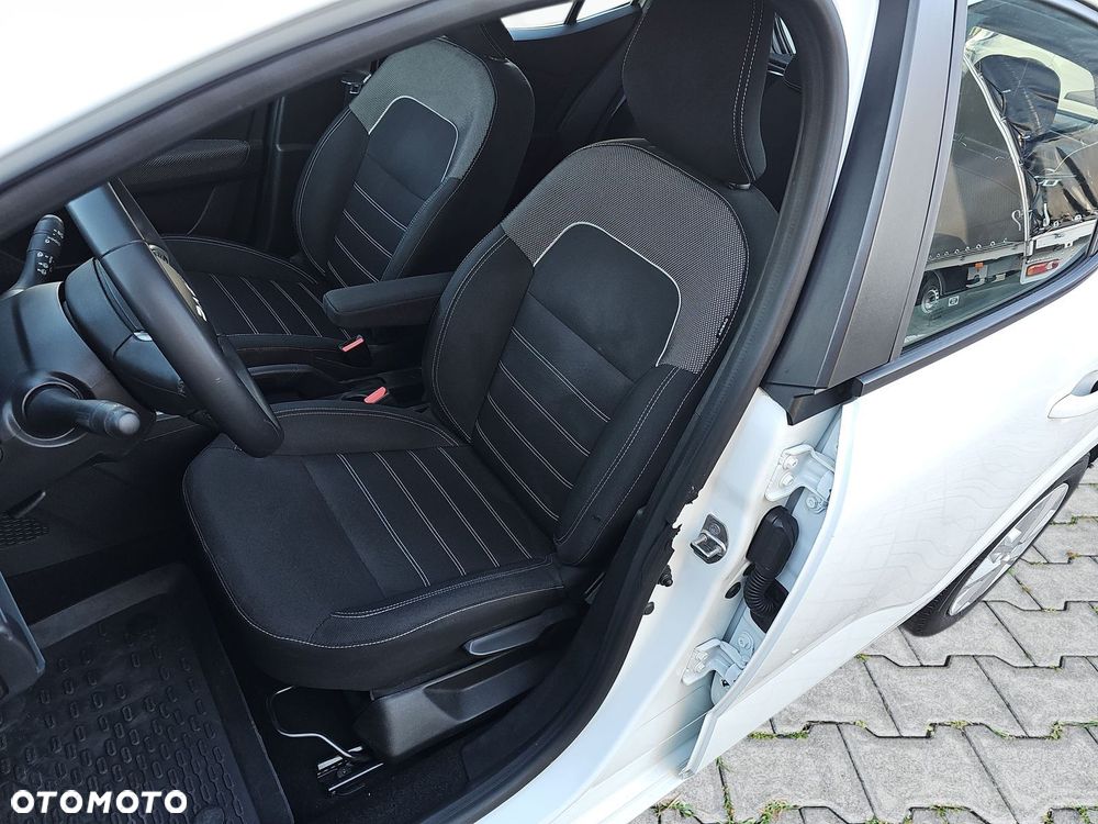 Dacia Sandero - 12