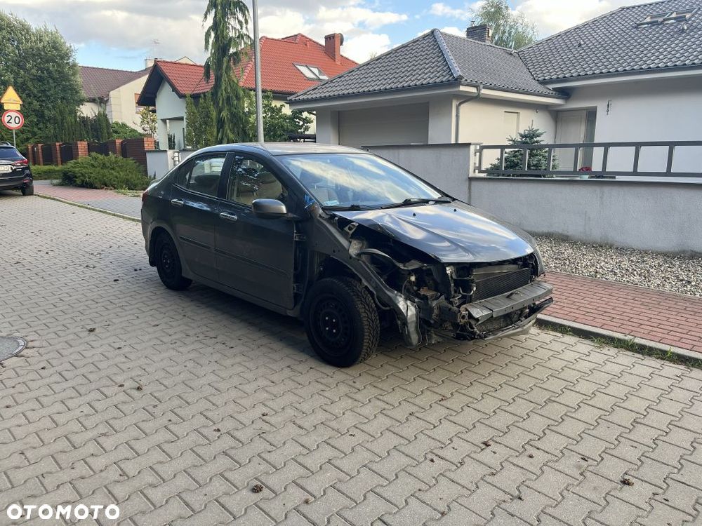 Honda City 1.4 Comfort - 4