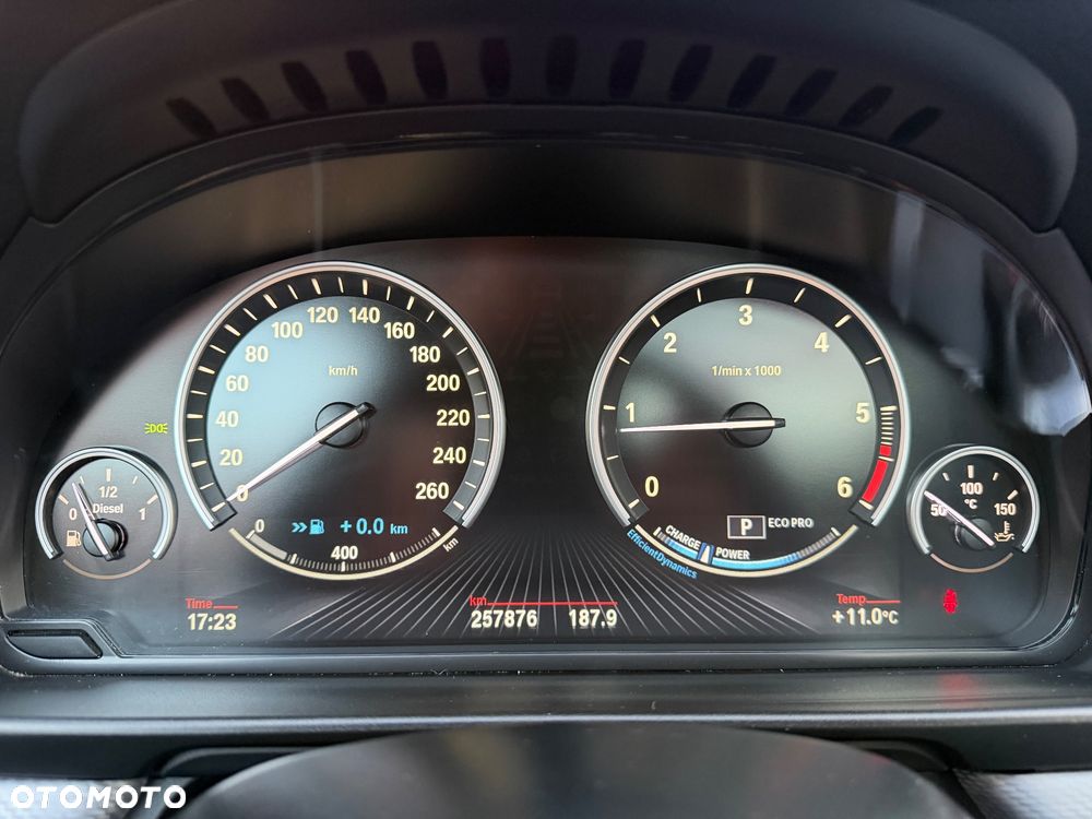 BMW Seria 5 - 30