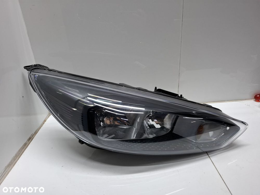 LAMPA PRAWA PRZEDNIA PRZÓD FORD FOCUS 14-18 III LIFT f1eb-13w029-pc IDEALNA - 3
