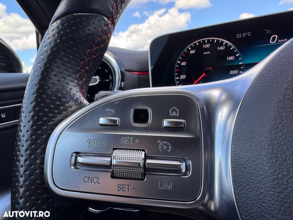 Mercedes-Benz A 200 Sedan 7G-DCT AMG Line - 22