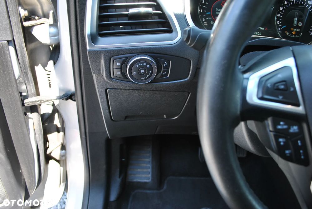 Ford S-Max 2.0 TDCi Titanium PowerShift - 20