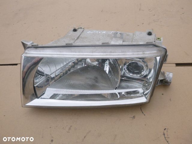 LAMPA LEWY PRZÓD LEWA PRZEDNIA SKODA OCTAVIA I FL - 1
