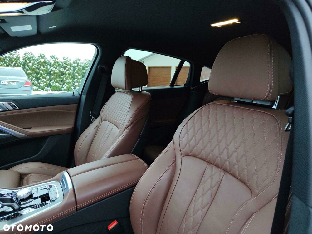 BMW X6 - 12