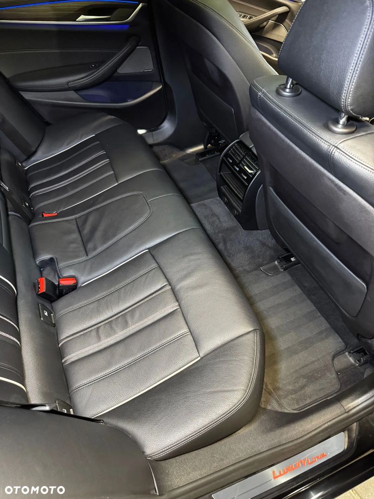 BMW Seria 5 520d Luxury Line - 14