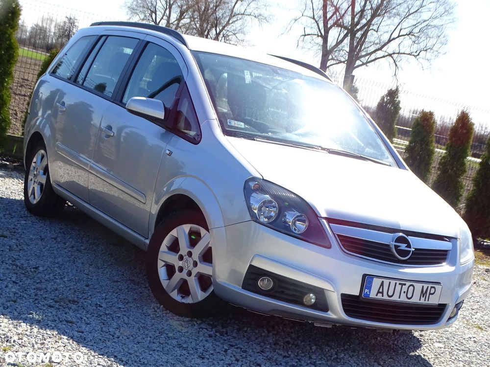 Opel Zafira 2.2 Enjoy - 22