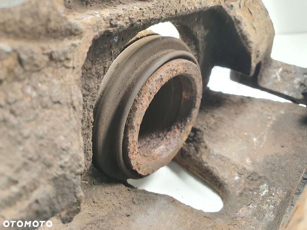 ZACISK HAMULCOWY PRAWY PRZÓD OPEL ASTRA II G 2.0 T - 4