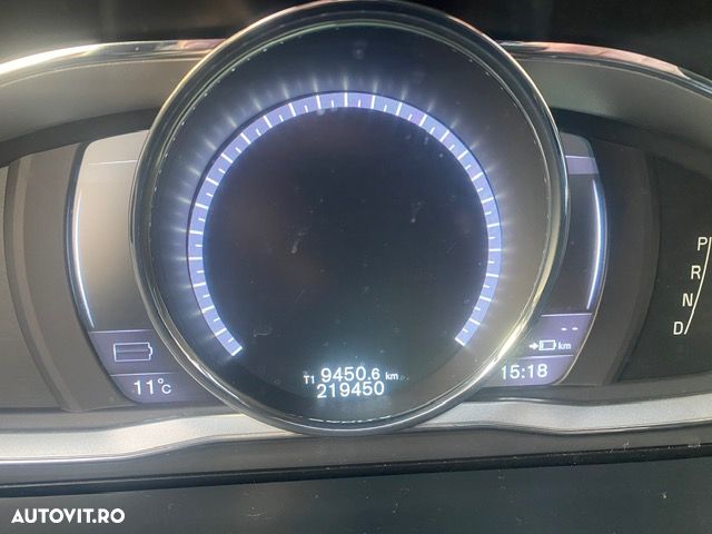 Volvo V60 D6 Plug-In-Hybrid AWD Geartronic Momentum - 25