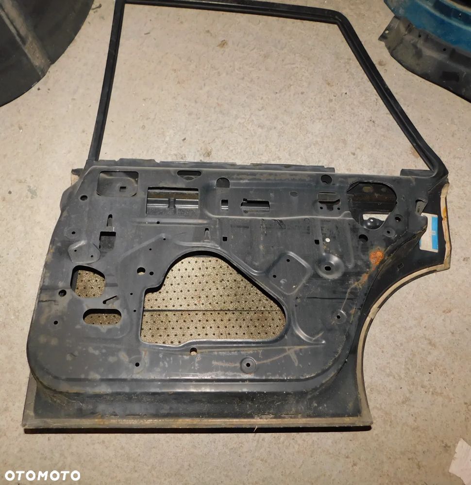 drzwi prawe tył OPEL CORSA ASCONA C NOWE - 4