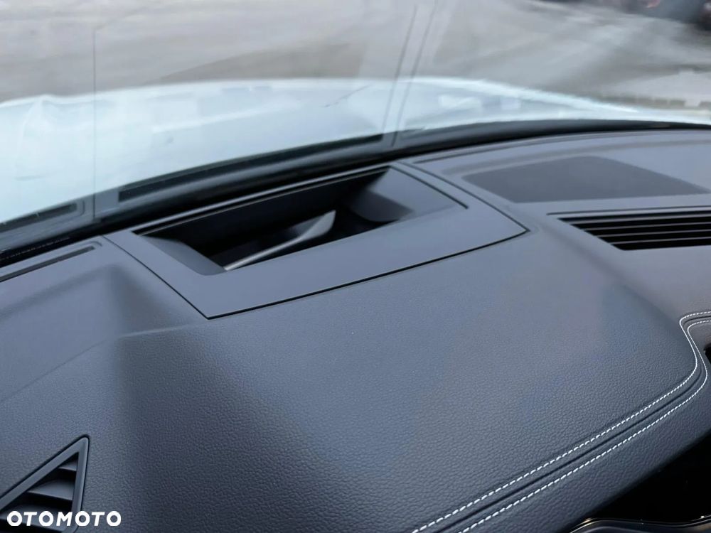 Volkswagen Touareg 3.0 V6 TDI 4Motion R-Line - 28