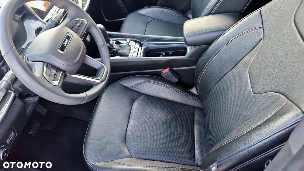 Jeep Compass - 10