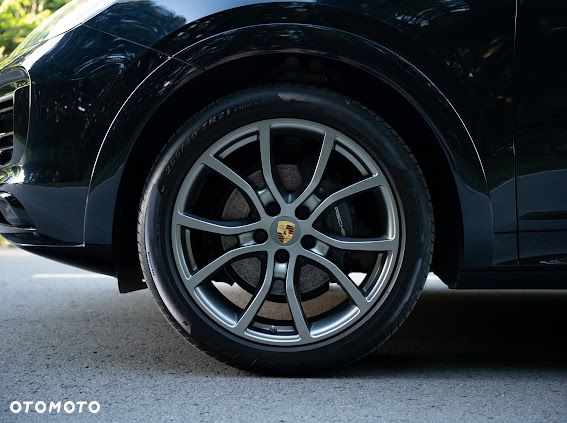 Porsche Cayenne Platinum Edition - 10