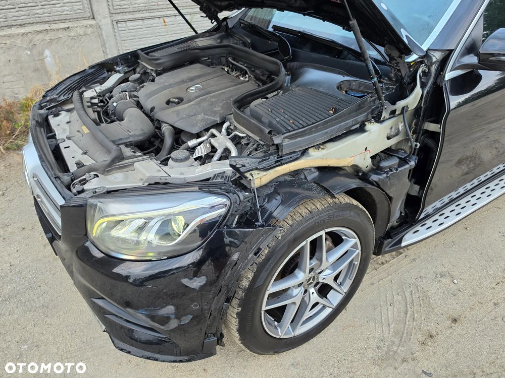 Mercedes-Benz GLC 250 d 4Matic 9G-TRONIC AMG Line - 16