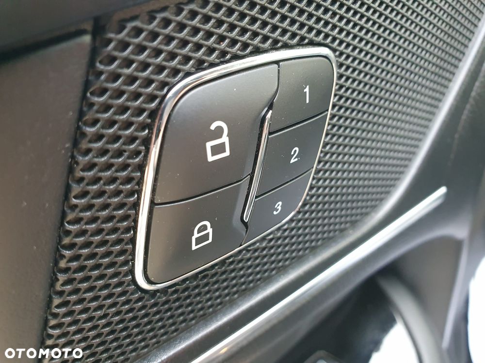 Ford S-Max 2.0 EcoBlue ST-Line - 23