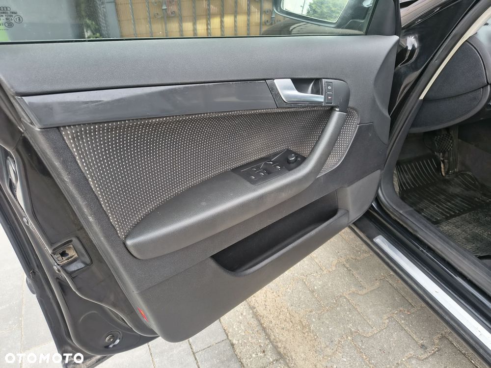 Audi A3 Sportback 2.0 TDI DPF Ambiente S tronic - 16
