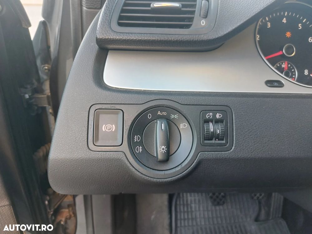 Volkswagen Passat - 10