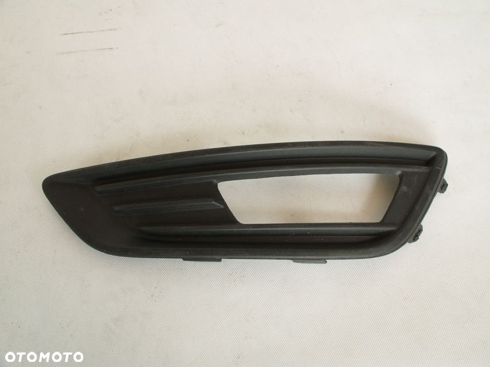 Ford Focus 3 Kratka atrapa lewa III 14r FL Lift - 1