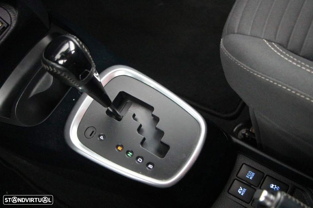 Toyota Yaris 1.5 HSD Square Collec.White - 10