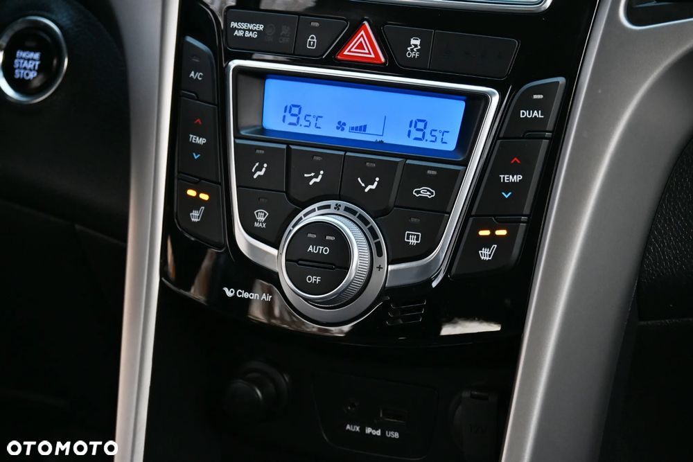 Hyundai i30 1.6 CRDi Premium - 25