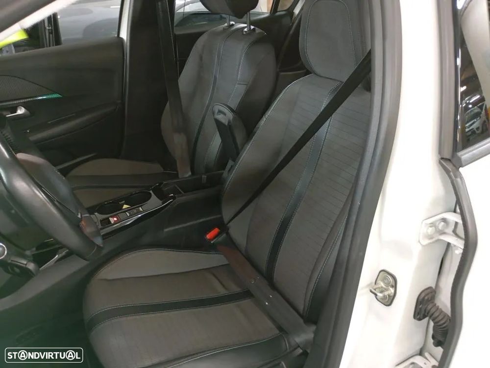 Peugeot e-208 50 kWh Allure - 6