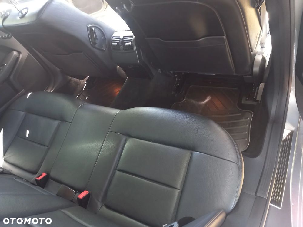 Mercedes-Benz Klasa E 250 CDI 4-Matic BlueEff Avantgarde - 15