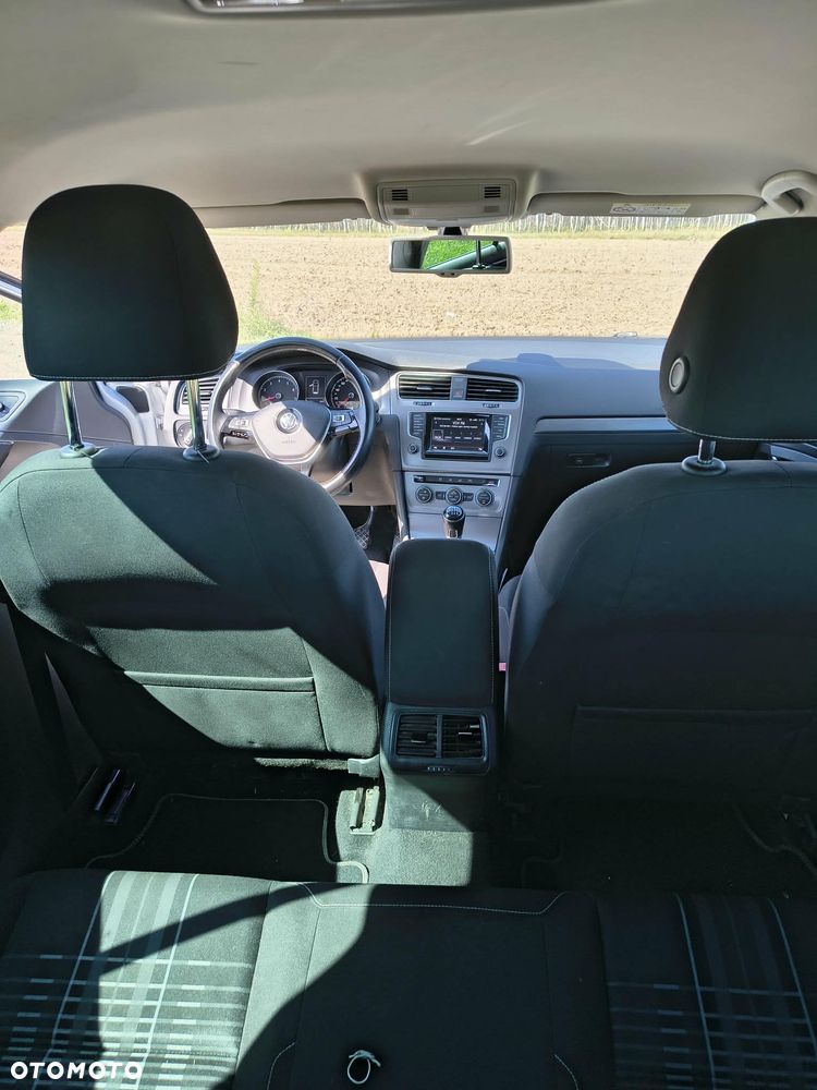 Volkswagen Golf 1.2 TSI BMT Comfortline - 11