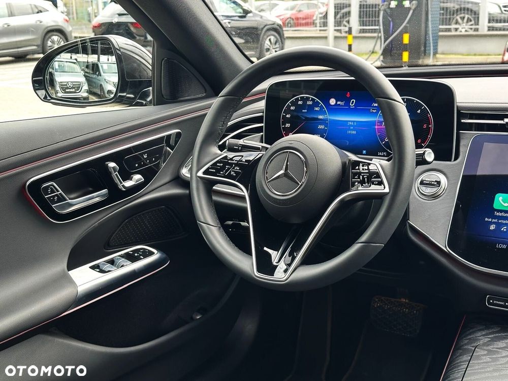 Mercedes-Benz Klasa E - 17