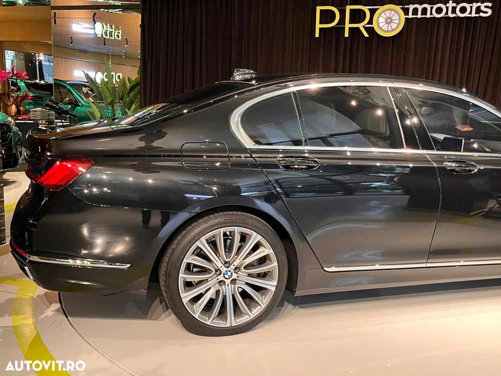 BMW Seria 7 730d xDrive - 11
