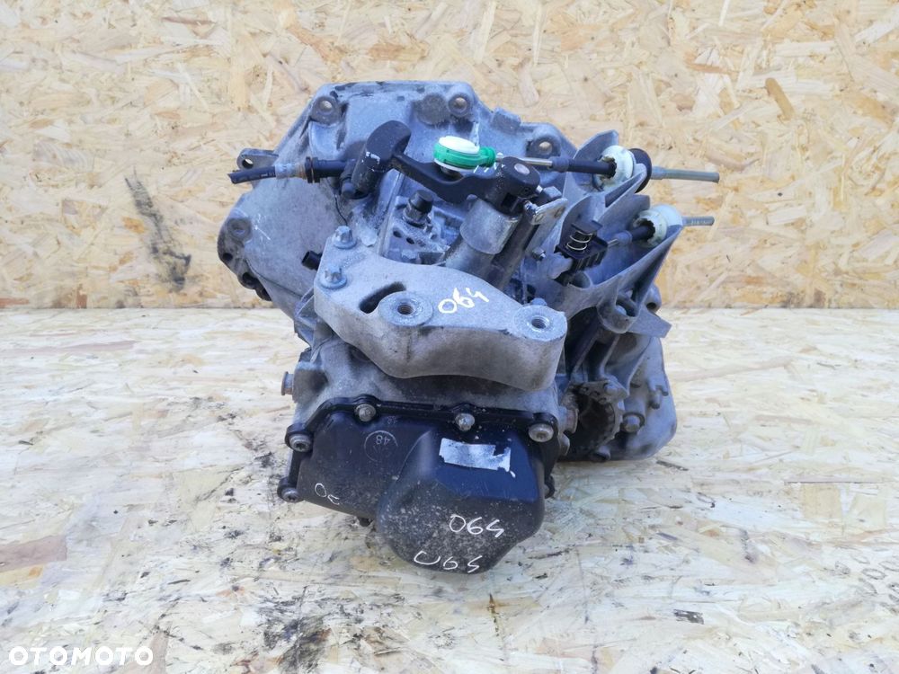 opel corsa e skrzynia biegów b3ls374 manualna 5-bieg 1.4 benzyna 75km 2017r - 4