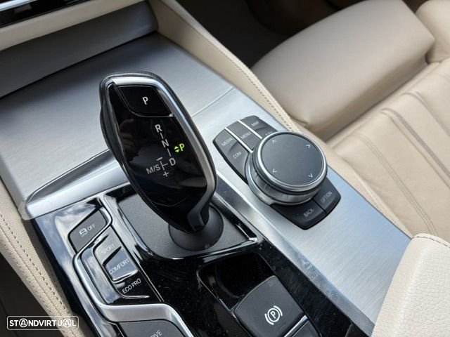BMW 530 e iPerformance Pack M - 27