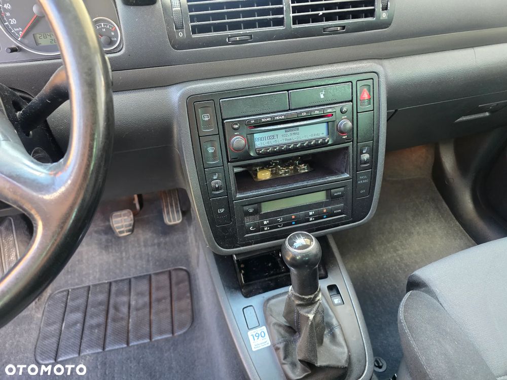 Volkswagen Sharan - 9