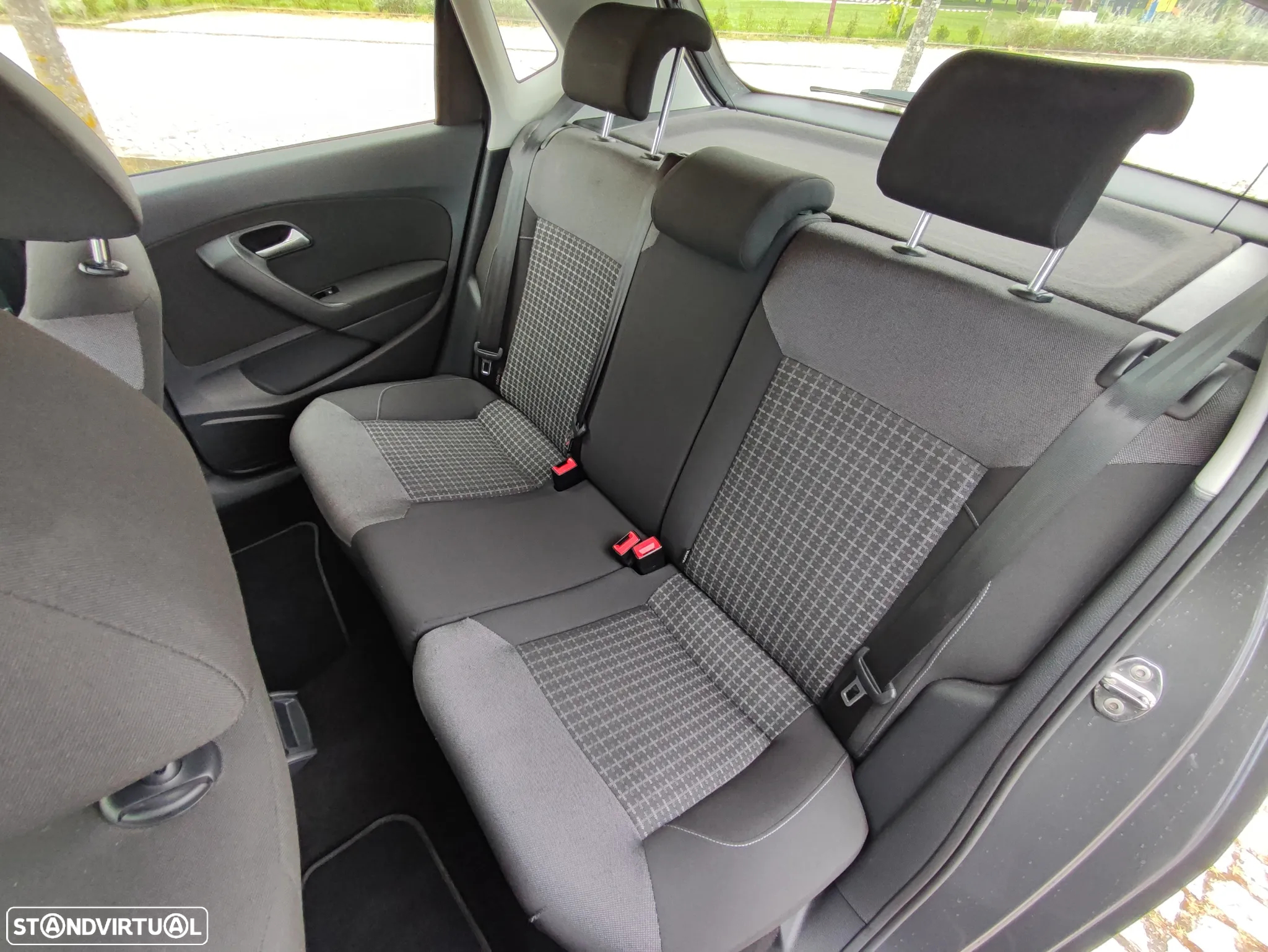 VW Polo 1.0 Confortline - 13