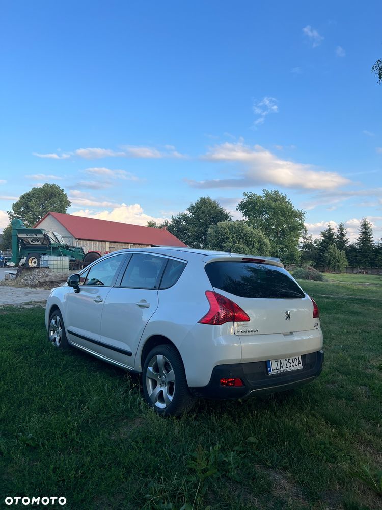 Peugeot 3008 2.0 HDi Premium - 8