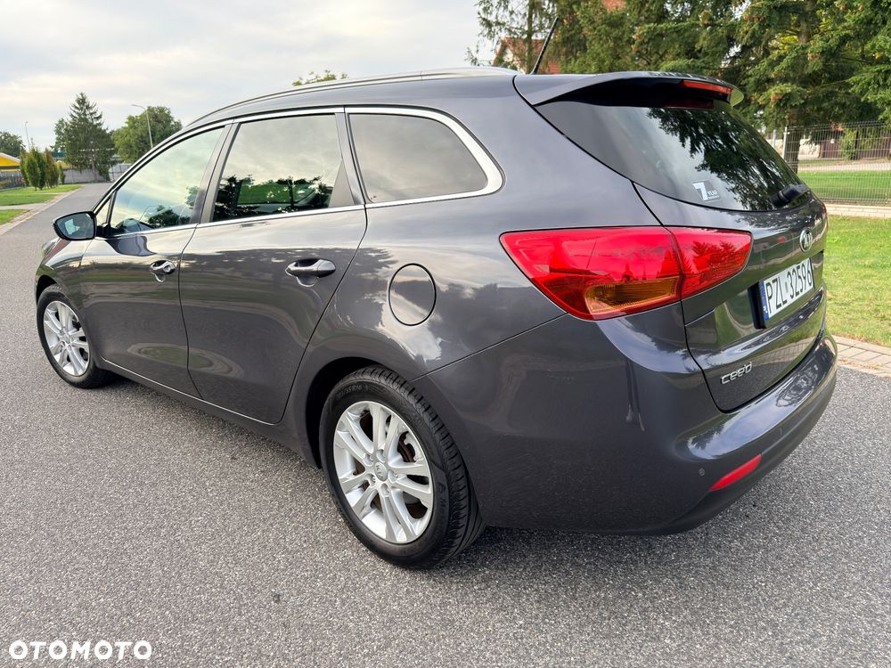 Kia Ceed 1.6 GDI Platinum Edition - 9