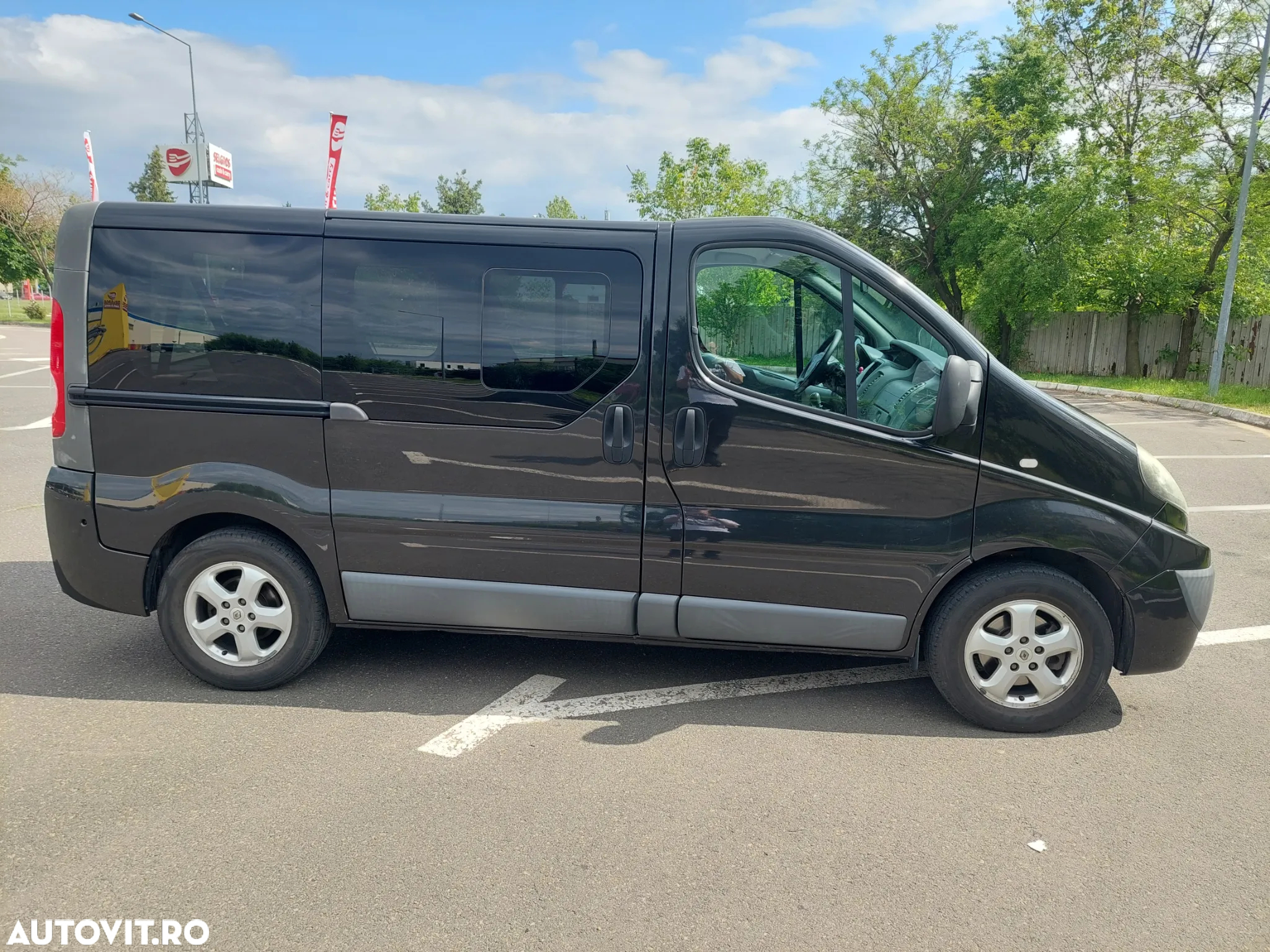 Renault Trafic 2.0 dCi 115 FAP Passenger Black Edition - 7