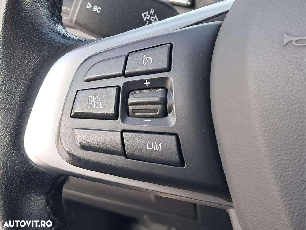 BMW Seria 2 218d Sport Line - 17