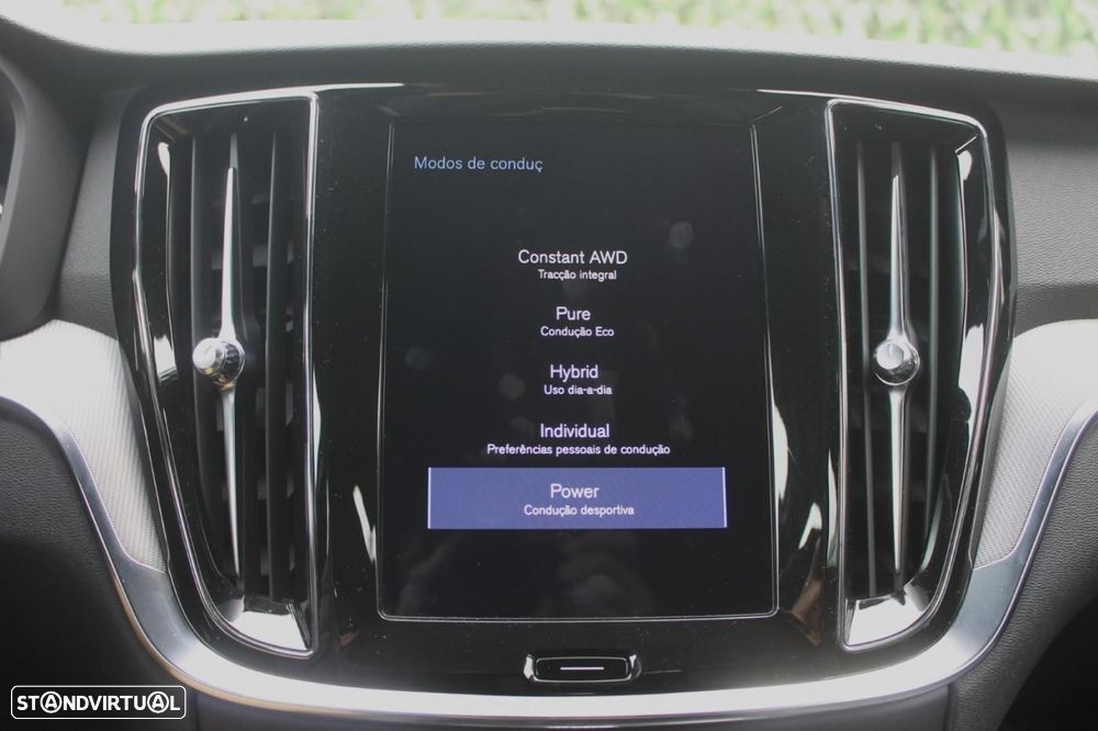 Volvo V60 2.0 T8 AWD TE R-Design - 18