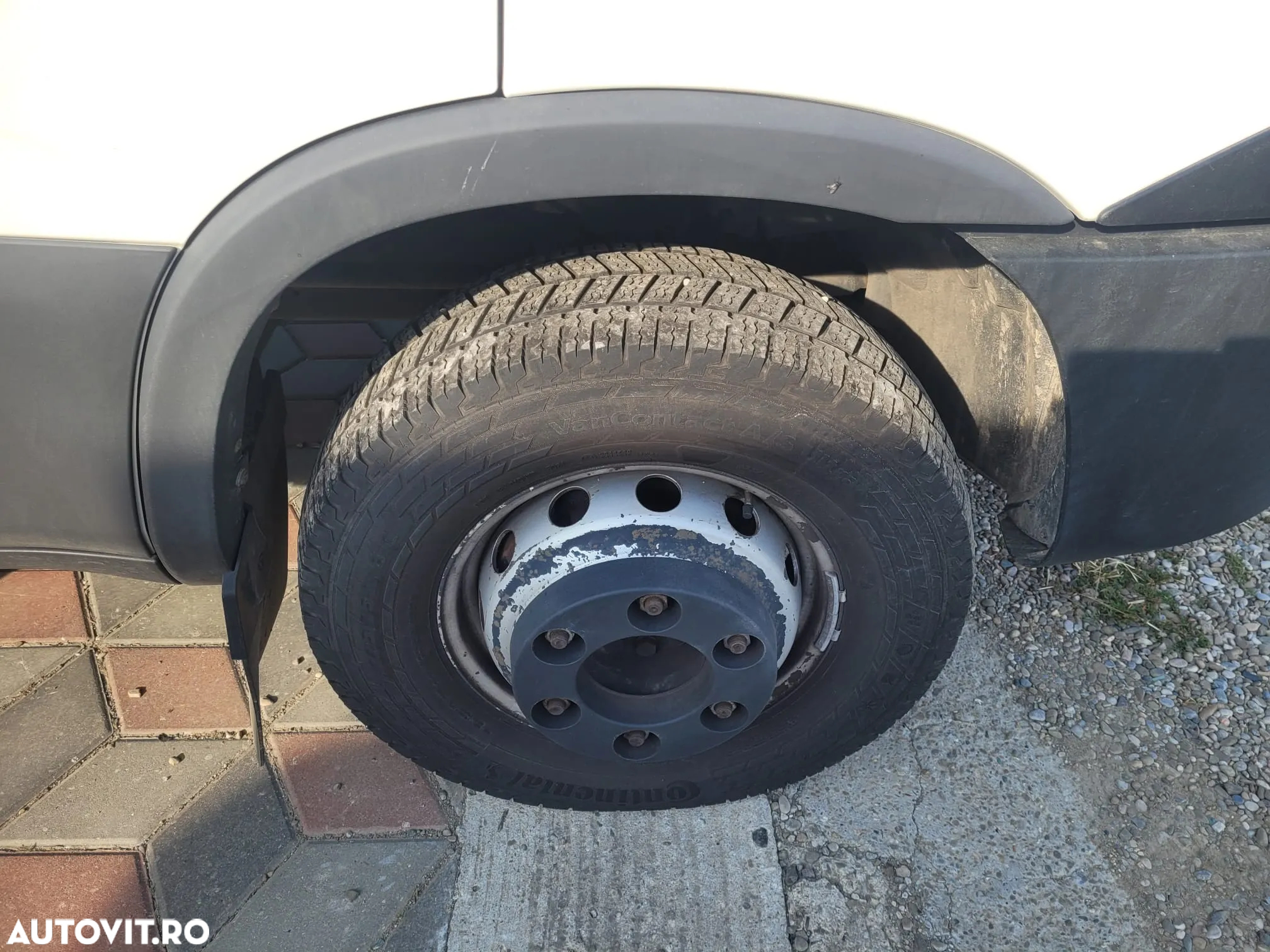 Iveco DAILY 72-180  cu box si lift , 7.2 to, import , posibilitate leasing - 17