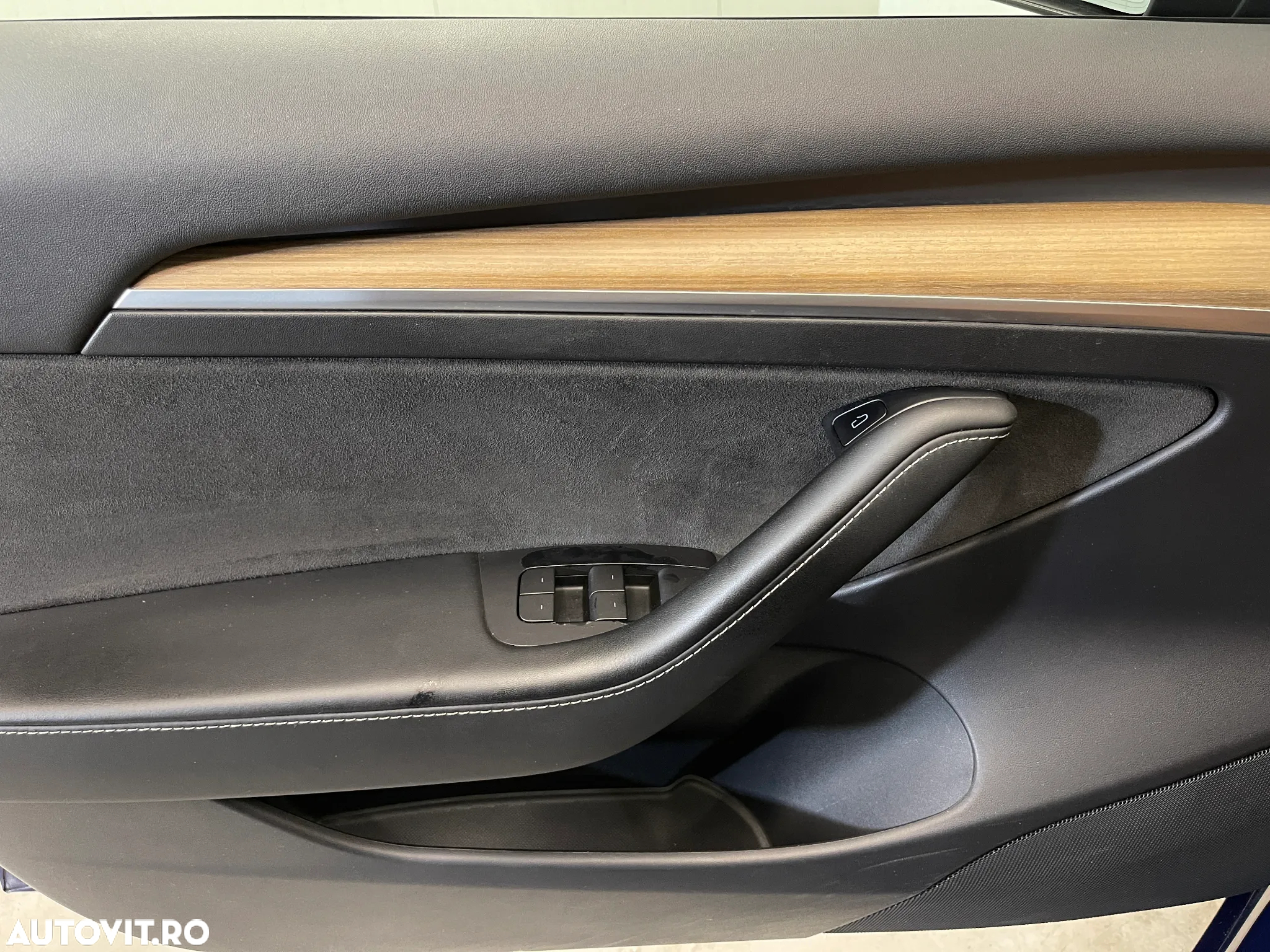 Tesla Model 3 Langstreckenbatterie Allradantrieb Dual Motor - 27